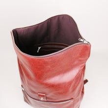 Lade das Bild in den Galerie-Viewer, Rolltop Rucksack L- Rotbraun