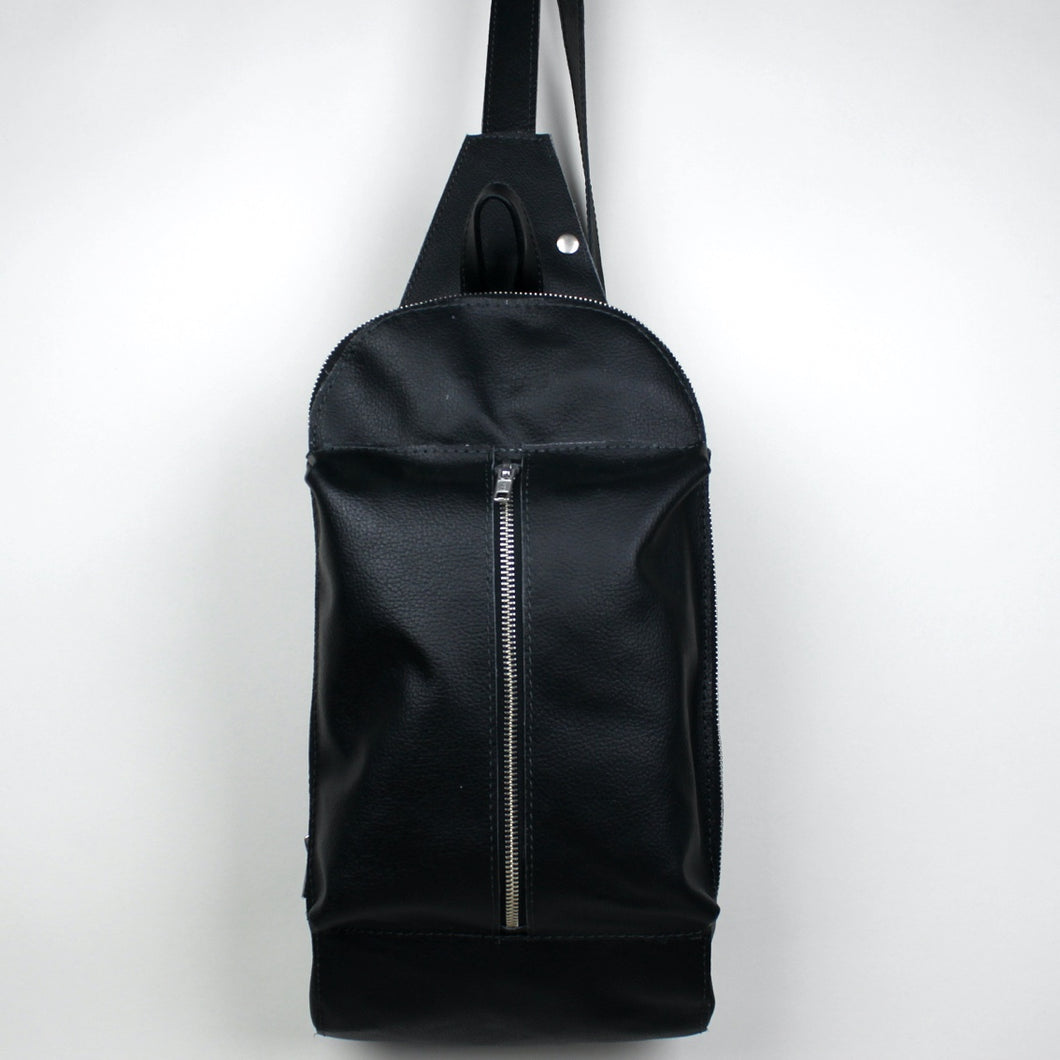 große Brusttasche / Rucksack - schwarz