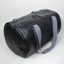 Lade das Bild in den Galerie-Viewer, Dufflebag L - schwarz
