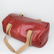 Lade das Bild in den Galerie-Viewer, Dufflebag M - Warmes Rot
