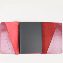 Lade das Bild in den Galerie-Viewer, Organizer für drei Hefte - Beere
