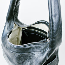 Lade das Bild in den Galerie-Viewer, Große Hobobag - schwarz
