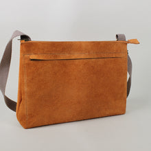 Lade das Bild in den Galerie-Viewer, kleine Tasche im Querformat - rostorange
