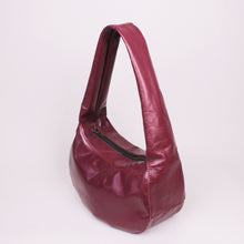 Lade das Bild in den Galerie-Viewer, Kleine Loop - Beere - Special Edition Fernsehturm
