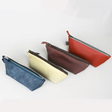 Lade das Bild in den Galerie-Viewer, Mäppchen Triangle
