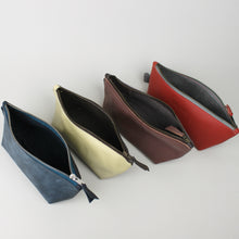 Lade das Bild in den Galerie-Viewer, Mäppchen Triangle
