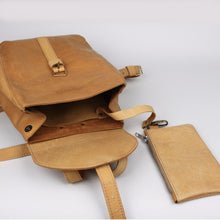 Lade das Bild in den Galerie-Viewer, Mini Rucksack mit runder Klappe - Natur
