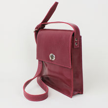 Lade das Bild in den Galerie-Viewer, kleine quadratische Tasche - Beere
