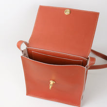 Lade das Bild in den Galerie-Viewer, kleine quadratische Tasche - Orange
