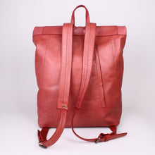 Lade das Bild in den Galerie-Viewer, Rolltop Rucksack L- Rottöne
