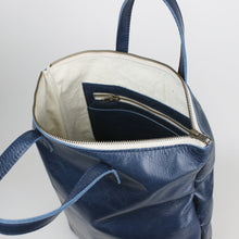 Lade das Bild in den Galerie-Viewer, Rucksack - blau
