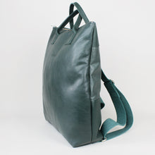 Lade das Bild in den Galerie-Viewer, Rucksack - dunkelgrün
