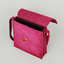 Lade das Bild in den Galerie-Viewer, kleine quadratische Tasche - Pink
