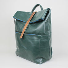 Lade das Bild in den Galerie-Viewer, Rolltop Rucksack L- Grün
